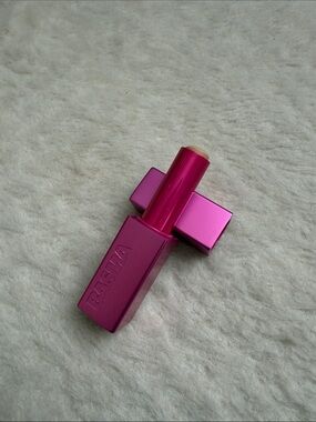 Basma Stick Foundation in shade 035
